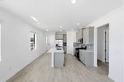 10684 NW Wilgrove Lane, Port Saint Lucie, FL 34987 - Photo 9