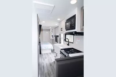 411 Forest Estate Drive, West Palm Beach, FL 33415 - Photo 25