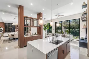 450 NE 10th St, Boca Raton, FL 33432 - Photo 25