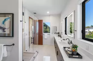 450 NE 10th St, Boca Raton, FL 33432 - Photo 35