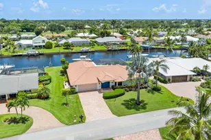 3422 SE Fairway W, Stuart, FL 34997 - Photo 3