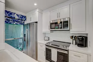 296 Cypress Point Dr, Palm Beach Gardens, FL 33418 - Photo 9