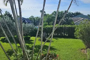 880 W Horizons, Boynton Beach, FL 33435 - Photo 1