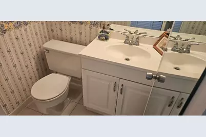 880 W Horizons #209, Boynton Beach, FL 33435 - Photo 5