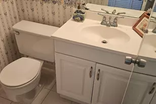 880 W Horizons, Boynton Beach, FL 33435 - Photo 5