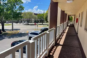 8901 Sunrise Lakes Blvd, Sunrise, FL 33322 - Photo 3