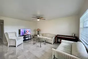117 Flanders C, Delray Beach, FL 33484 - Photo 11