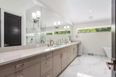 11863 Lake Shore Place, North Palm Beach, FL 33408 - Photo 25