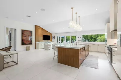 11863 Lake Shore Place, North Palm Beach, FL 33408 - Photo 17