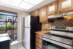 2241 SW 15th St, Deerfield Beach, FL 33442 - Photo 9