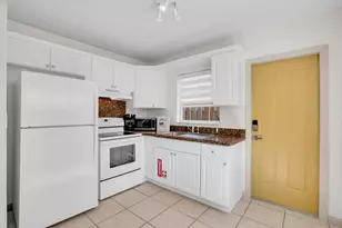 1850 SW 24th St, Fort Lauderdale, FL 33315 - Photo 9