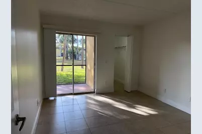 407 Meadows Circle #407, Boynton Beach, FL 33436 - Photo 9