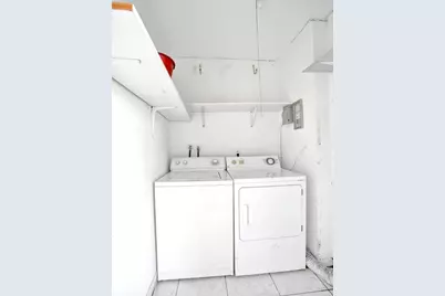 298 Burgundy G, Delray Beach, FL 33484 - Photo 31
