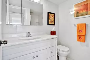 298 Burgundy G, Delray Beach, FL 33484 - Photo 21