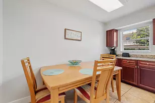 801 Hummingbird Way, North Palm Beach, FL 33408 - Photo 9