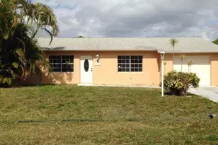 925 SE Albatross Ave, Port Saint Lucie, FL 34983 - Photo 1