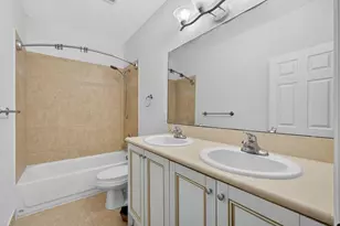 513 Talia Cir, Palm Springs, FL 33461 - Photo 11