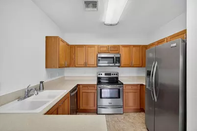 513 Talia Circle, Palm Springs, FL 33461 - Photo 3