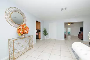 6607 Eastview Dr, Lantana, FL 33462 - Photo 15