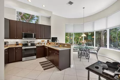 9314 Via Classico W, Wellington, FL 33411 - Photo 7