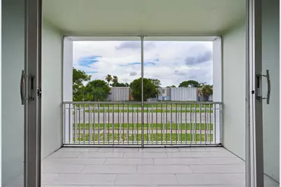 1505 Crescent Circle #A8, Lake Park, FL 33403 - Photo 3