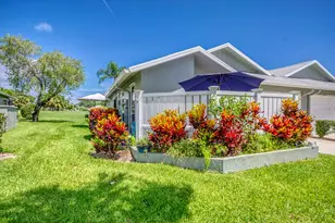 6757 SE Yorktown Dr, Hobe Sound, FL 33455 - Photo 17