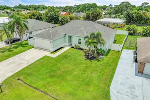 1150 SE Sabina Ln, Port Saint Lucie, FL 34983 - Photo 37