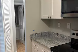 102 Stratford H, West Palm Beach, FL 33417 - Photo 9