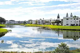 265 Wellington J, West Palm Beach, FL 33417 - Photo 3