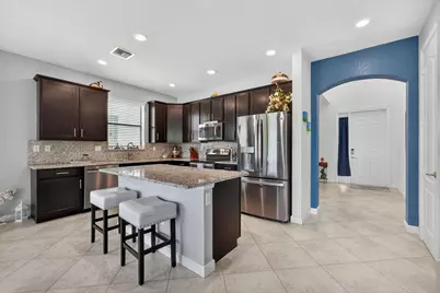 8822 Willow Cove Lane, Lake Worth, FL 33467 - Photo 9