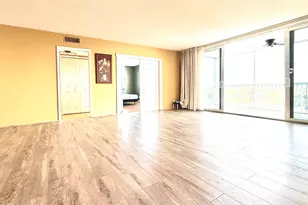 3051 N Course Dr, Pompano Beach, FL 33069 - Photo 9