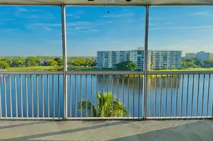 3051 N Course Dr, Pompano Beach, FL 33069 - Photo 5