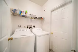 370 SW 203rd Ave, Pembroke Pines, FL 33029 - Photo 29
