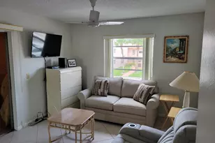 662 Burgundy N, Delray Beach, FL 33484 - Photo 7