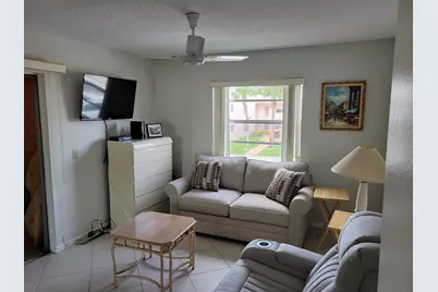 662 Burgundy N, Delray Beach, FL 33484 - Photo 7