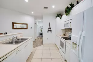 1824 Sandhill Crane B1 Dr, Fort Pierce, FL 34982 - Photo 11