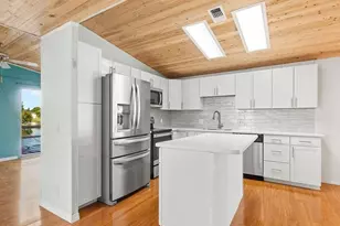 6910 SE Morningside Dr, Stuart, FL 34997 - Photo 11