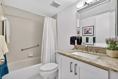 110 Half Moon Circle #D2, Hypoluxo, FL 33462 - Photo 11