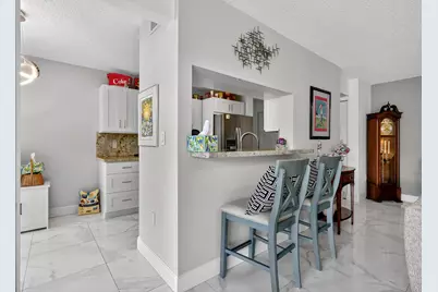 110 Half Moon Circle #D2, Hypoluxo, FL 33462 - Photo 5