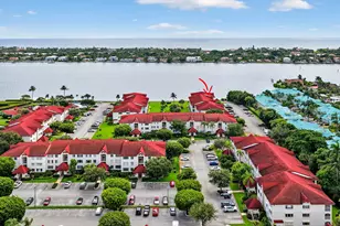 110 Half Moon Cir, Hypoluxo, FL 33462 - Photo 37