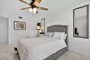 110 Half Moon Cir, Hypoluxo, FL 33462 - Photo 17