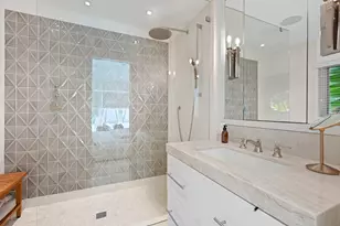 365 Hibiscus Ave, Palm Beach, FL 33480 - Photo 21