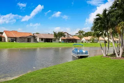 45 Columbia Court, Deerfield Beach, FL 33442 - Photo 3