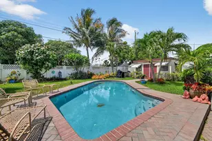 133 Greenbrier Dr, Palm Springs, FL 33461 - Photo 35