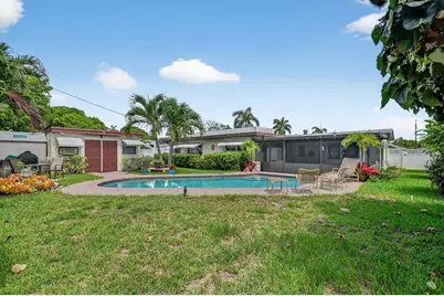 133 Greenbrier Drive, Palm Springs, FL 33461 - Photo 37