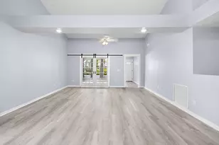 4062 Garden Villas Ct, Fort Pierce, FL 34982 - Photo 7