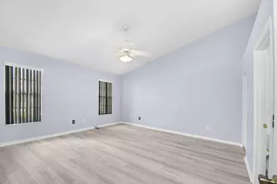 4062 Garden Villas Court, Fort Pierce, FL 34982 - Photo 15