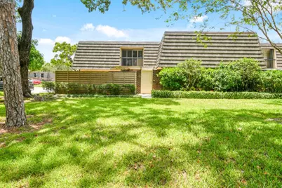 630 6th Terrace, Palm Beach Gardens, FL 33418 - Photo 1