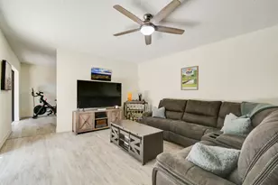 630 6th Terrace, Palm Beach Gardens, FL 33418 - Photo 3