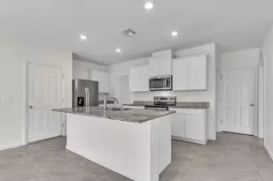 12335 SW Nettuno Way, Port Saint Lucie, FL 34987 - Photo 11